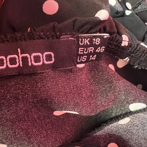 BOOHOO POLKA DOT MILKMAID STYLE DRESS SZ 14 - Picture 9 of 9